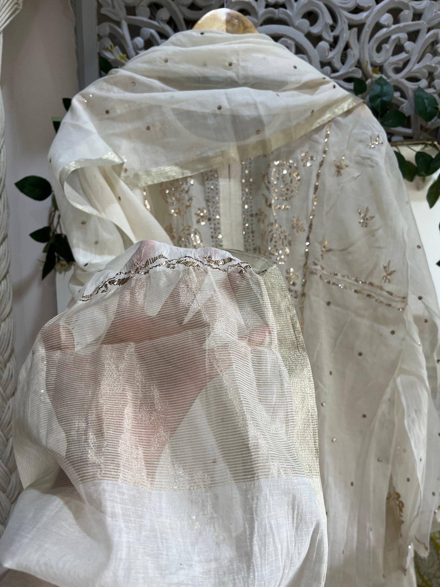 Kiran mul kamdani suit set