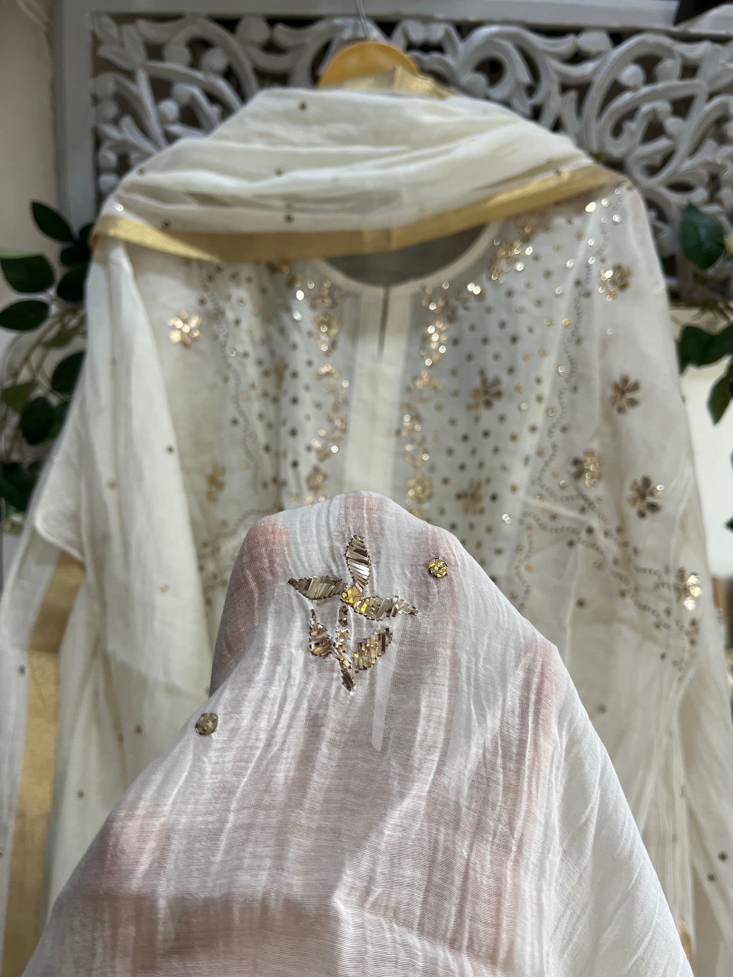 Kiran mul kamdani suit set