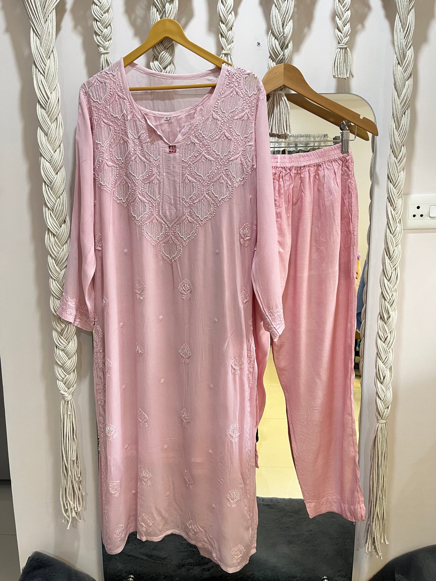 Meera suit set