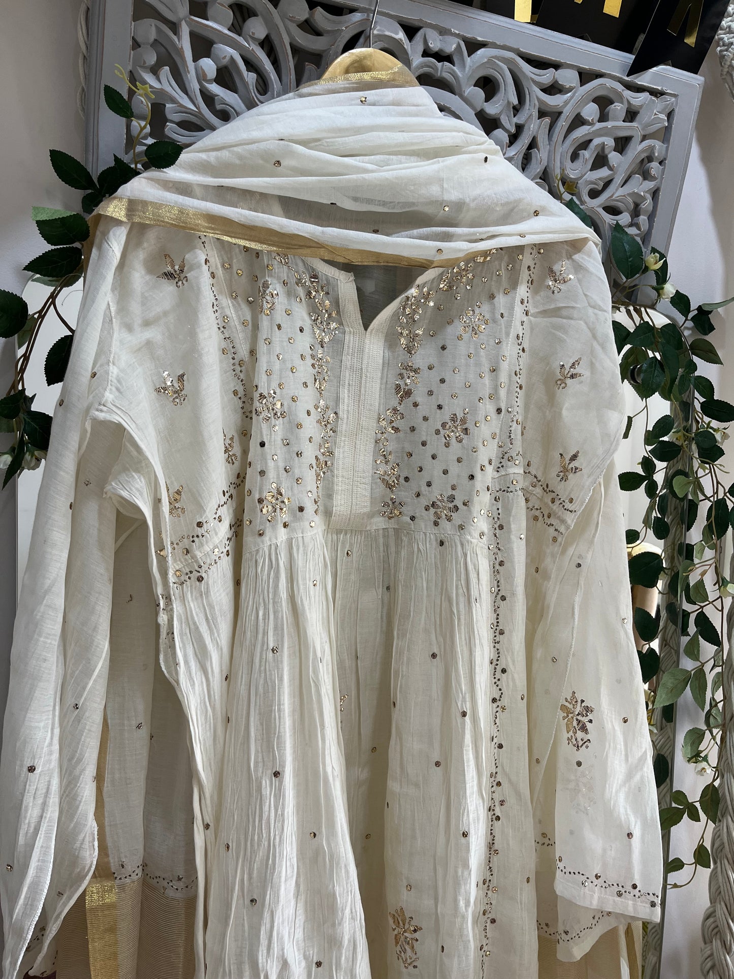 Kiran mul kamdani suit set
