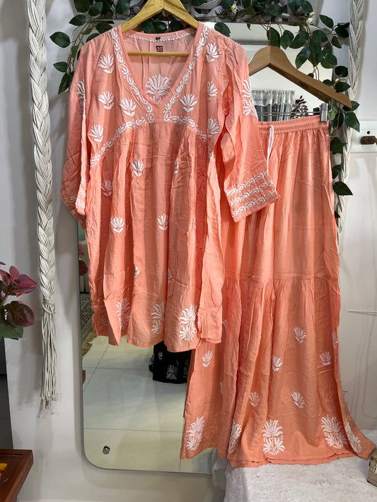 Sara Gharara set Peach