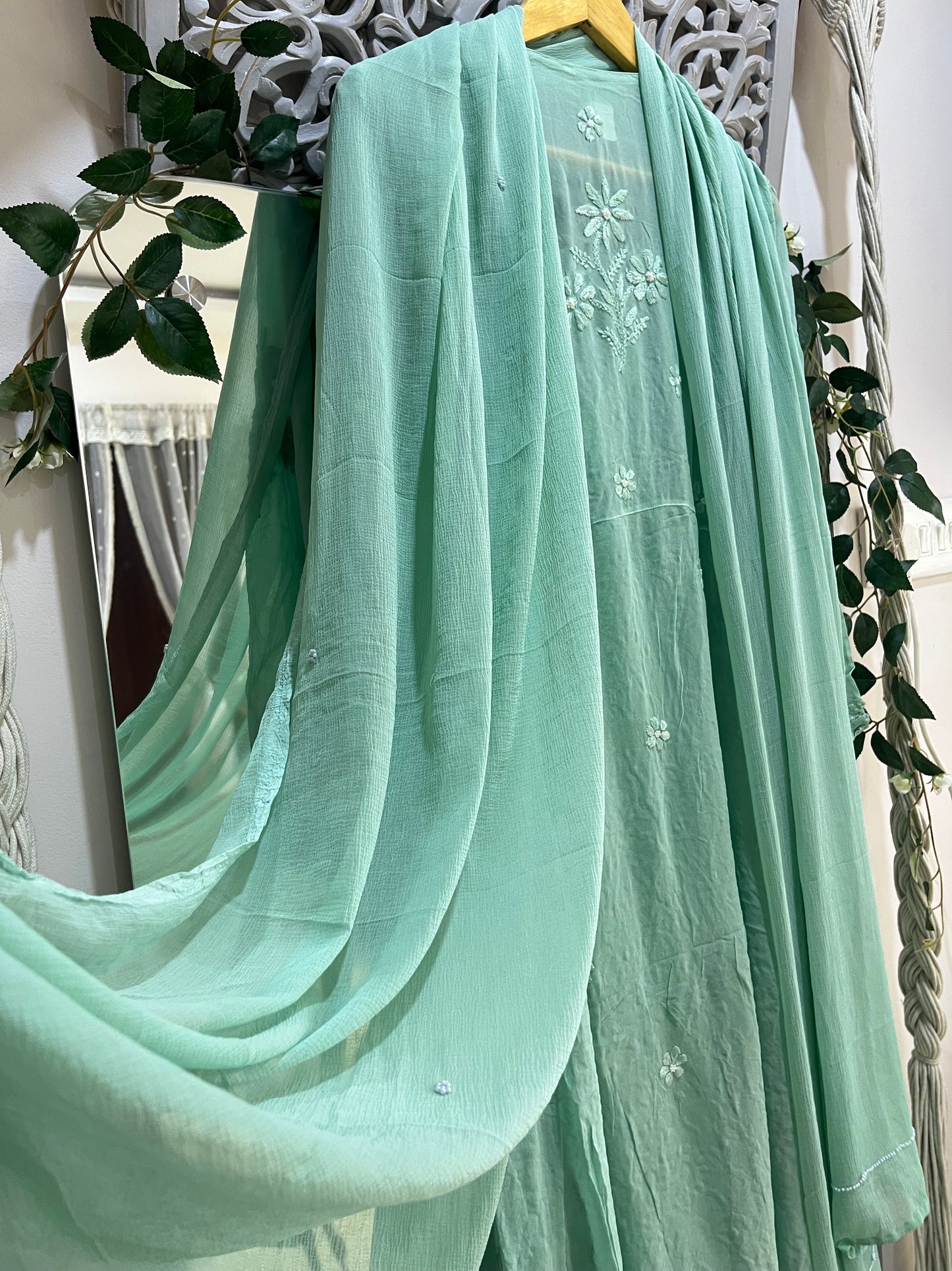 Maahi Anarkali suit set