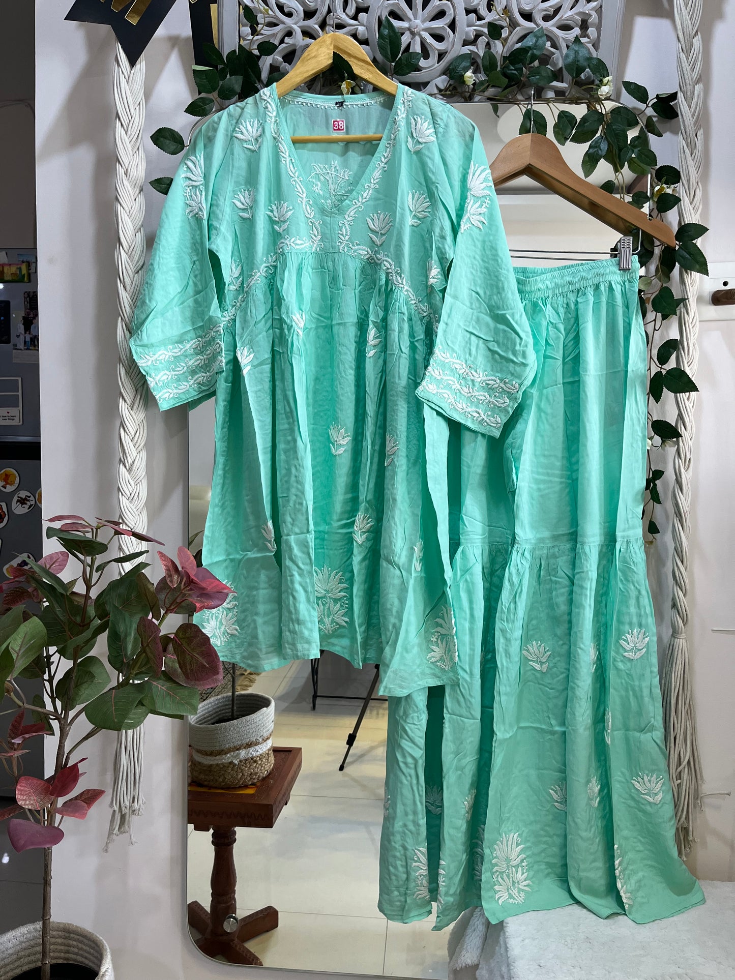 Sara Gharara set sea green