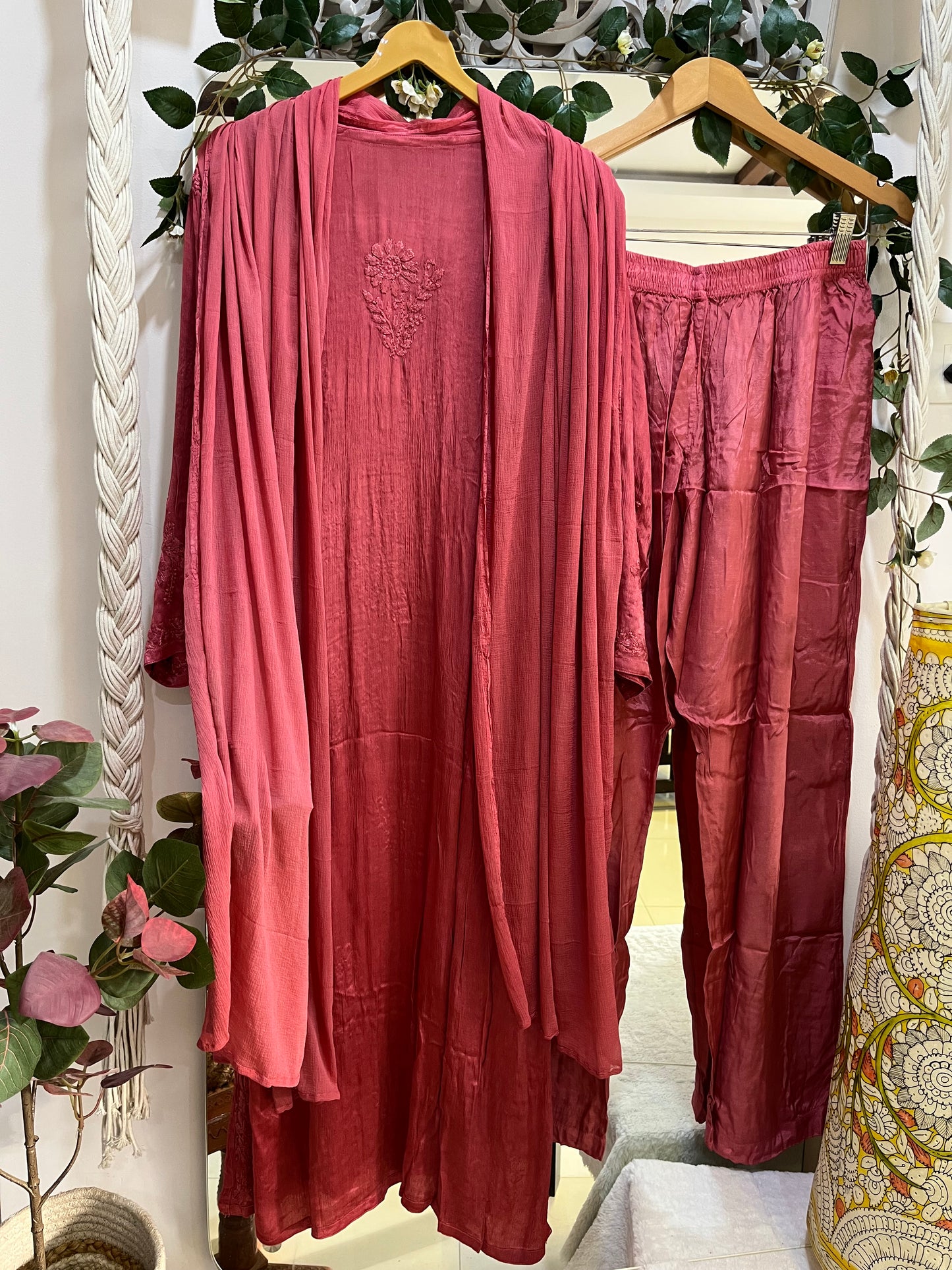 Chinnon suit set (watermelon)