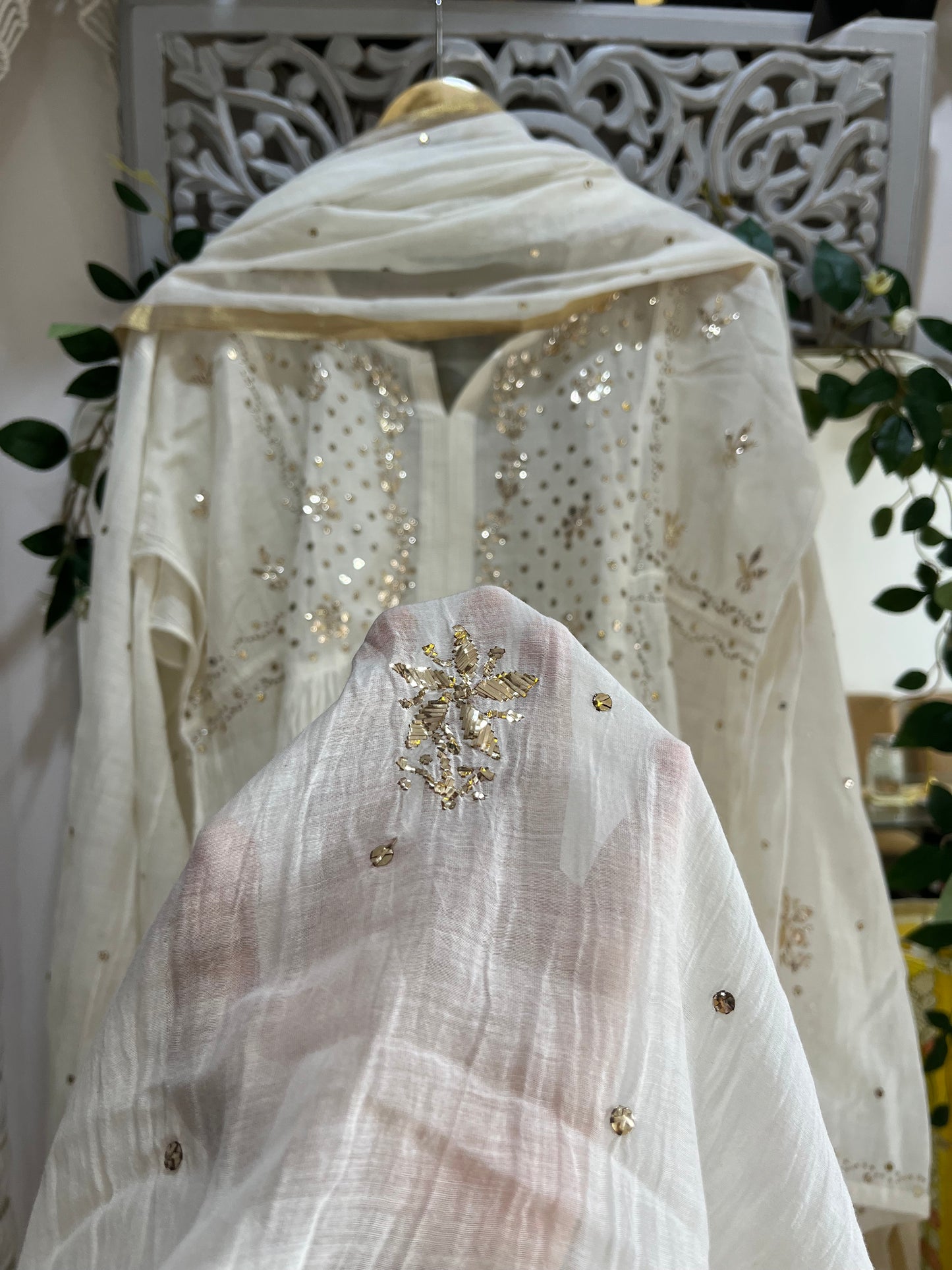 Kiran mul kamdani suit set