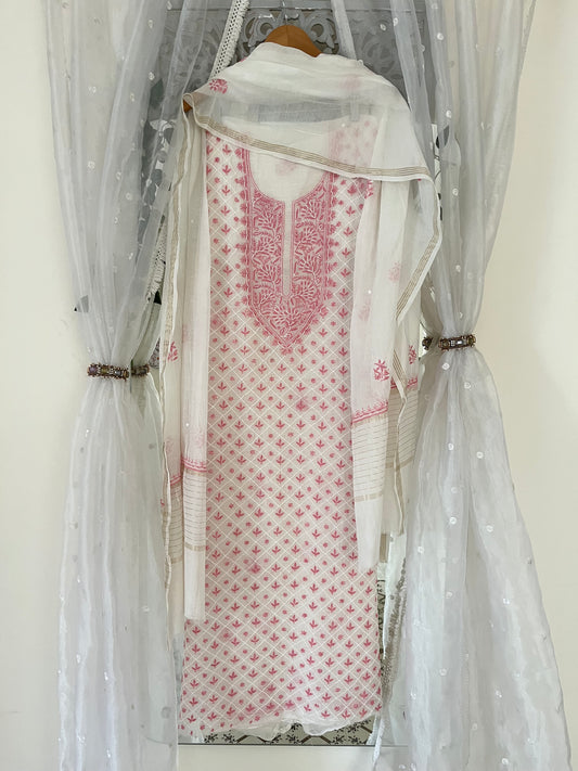 Anaiza mul chanderi suit set(unstitched)