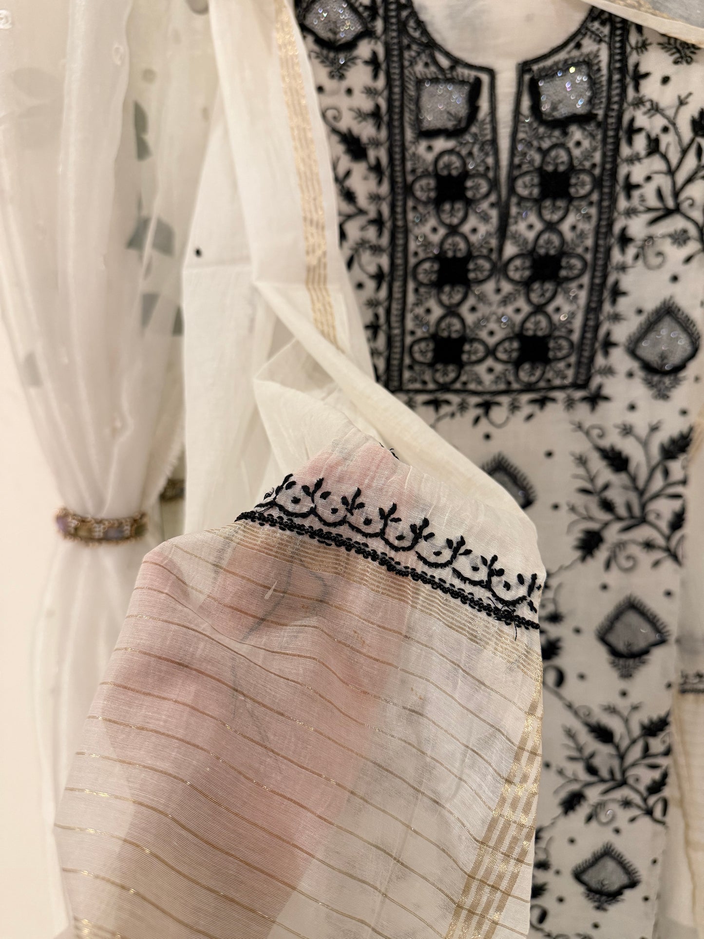 Anaiza mul chanderi 3 piece suit set(unstitched)