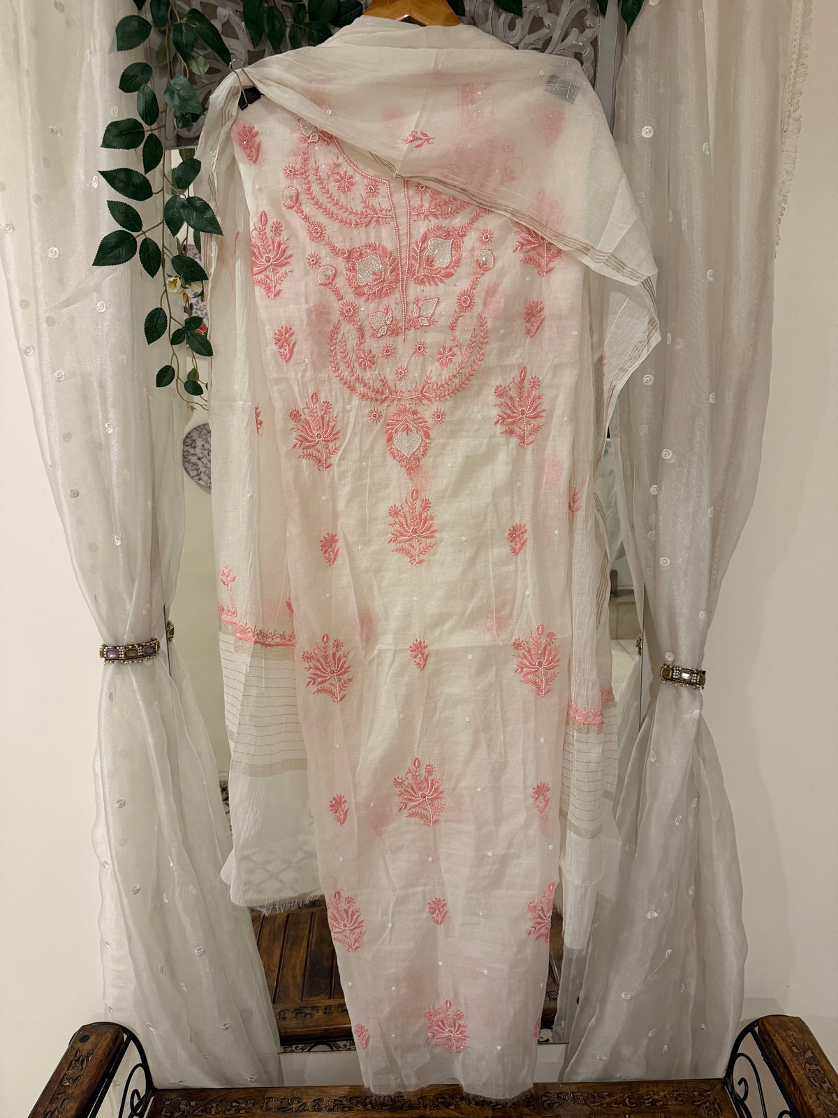 Maaha pure mul chanderi 3 piece suit set (Unstitched)