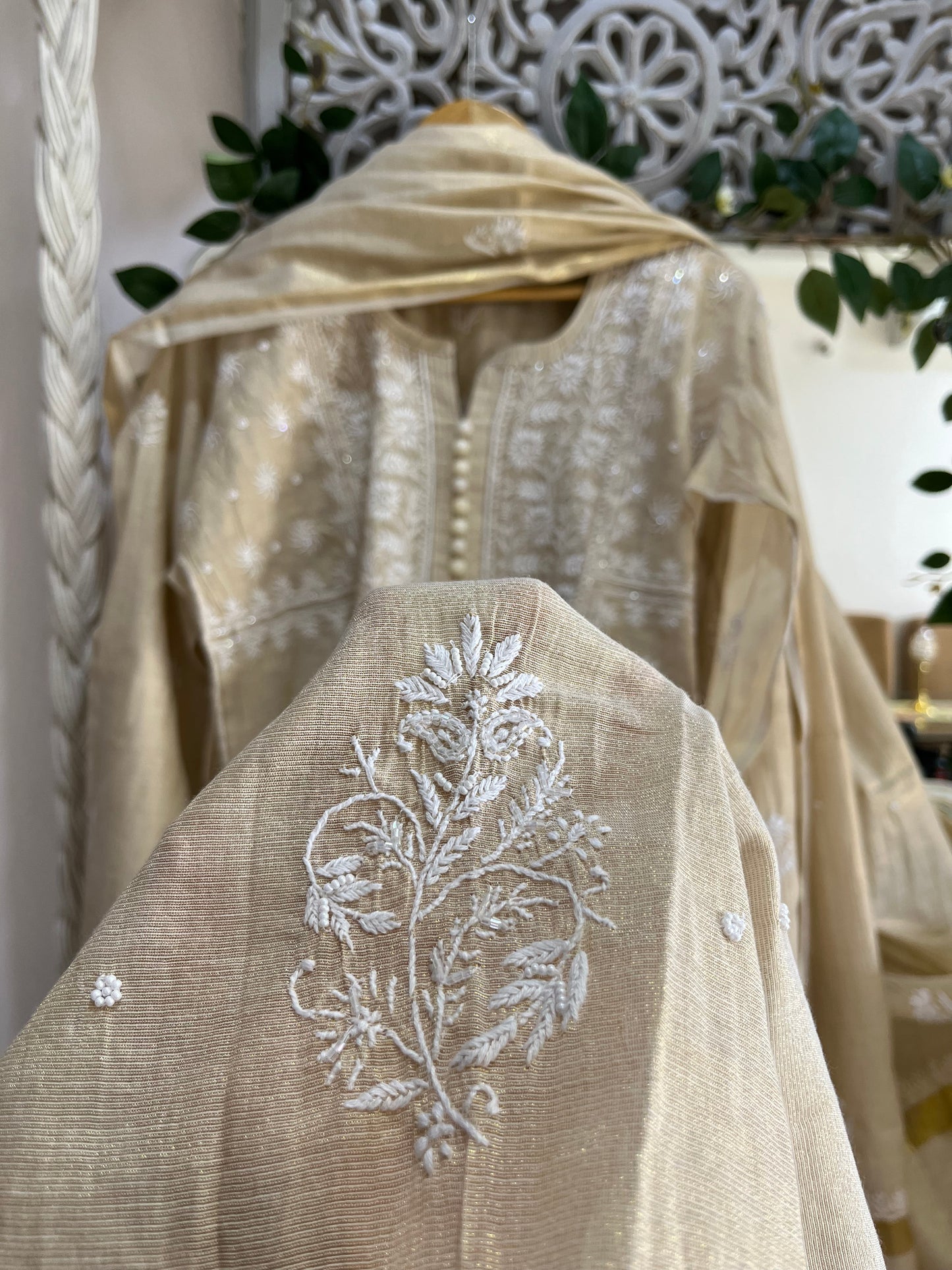 Tanaaz tissue suit set