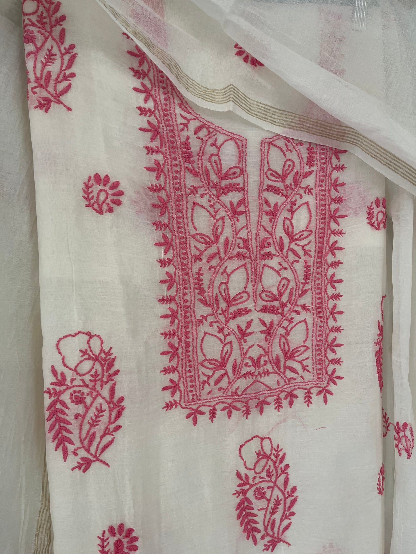 Maaha pure mul chanderi 3 piece suit set (Unstitched)