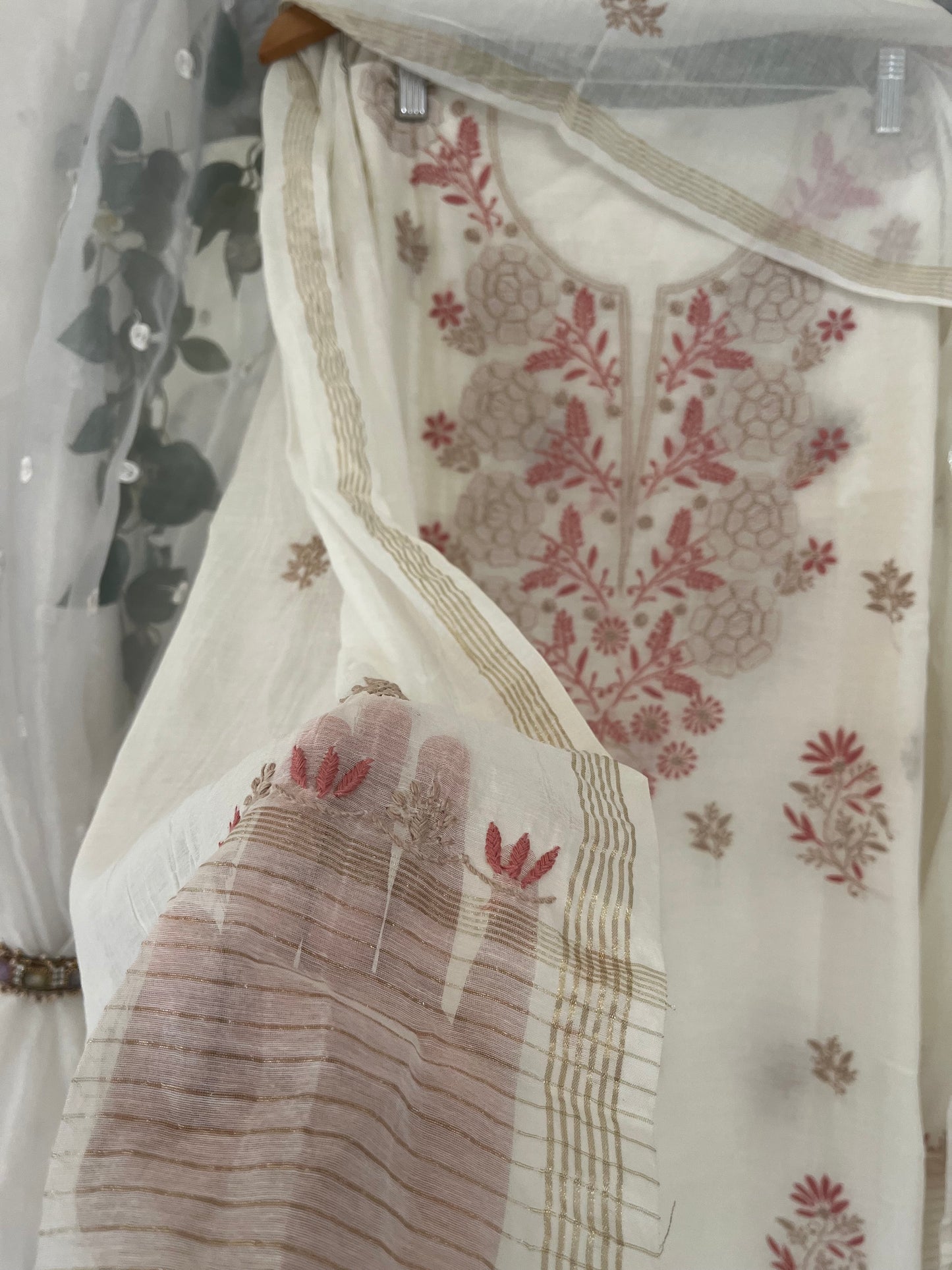 Maaha pure mul chanderi suit set (Unstitched)