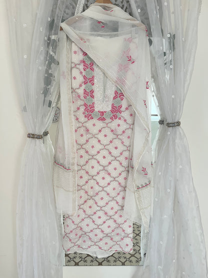 Anaiza mul chanderi suit set