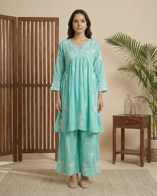 Sara Gharara set sea green