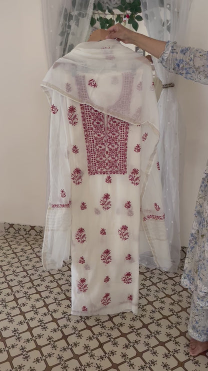 Maaha pure mul chanderi 3piece suit set (Unstitched)